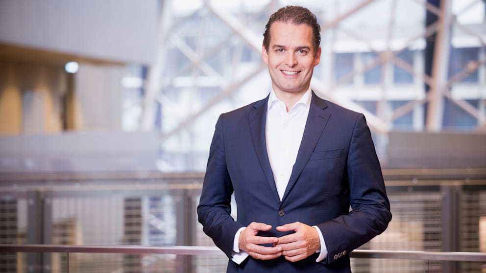 Claudius Senst (39) ist Chief Operating Officer Axel (COO) Springer SE