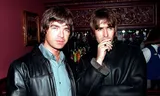 Noel and Liam Gallagher van Oasis in 1995. Photo Dave Hogan / Getty Images
