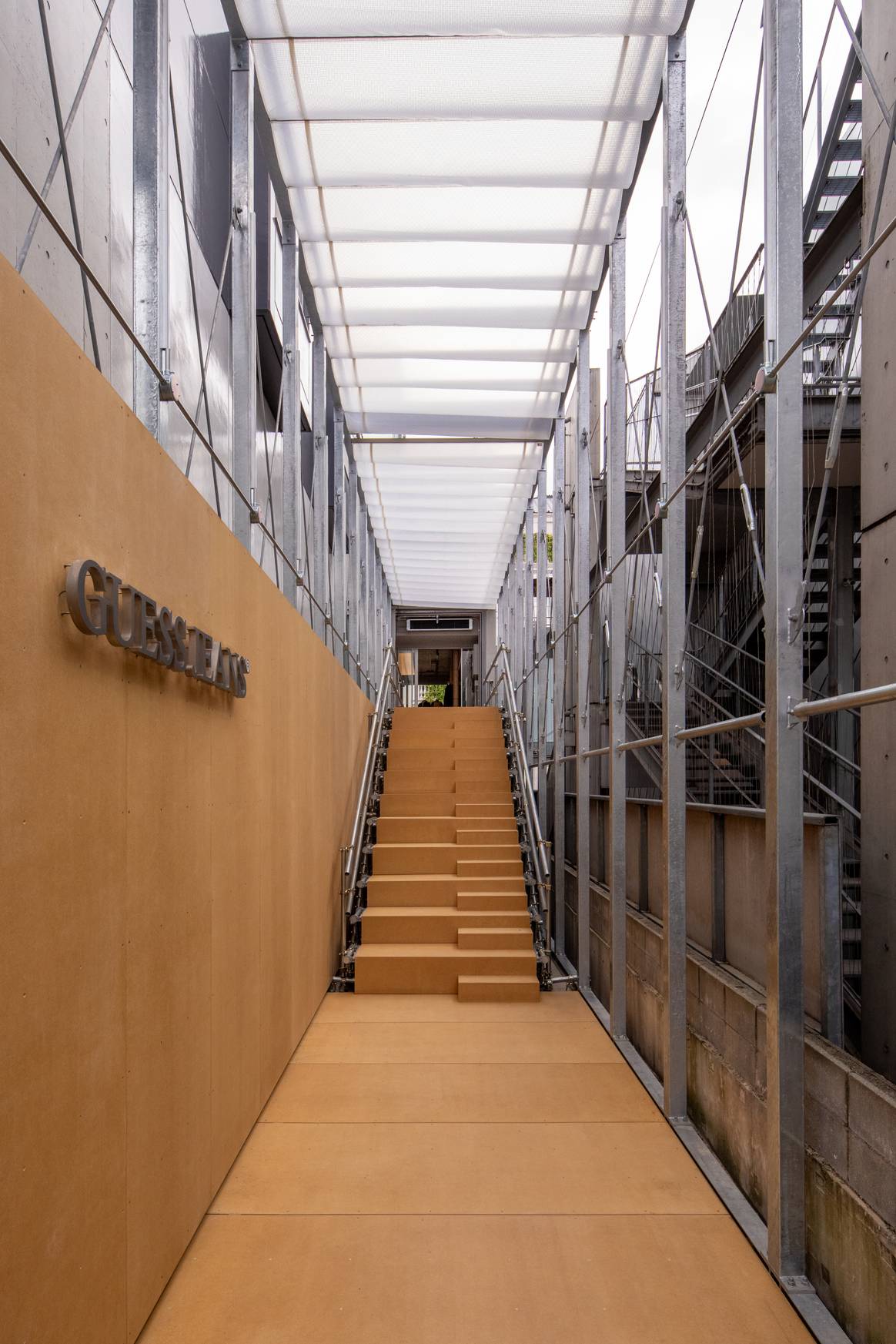 Guess Jeans opens the first flagship store in Asia in Tokyo.