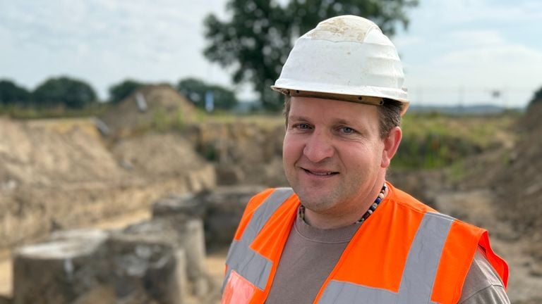 Archaeologist Johan van Kampen (photo: Jos Verkuijlen).