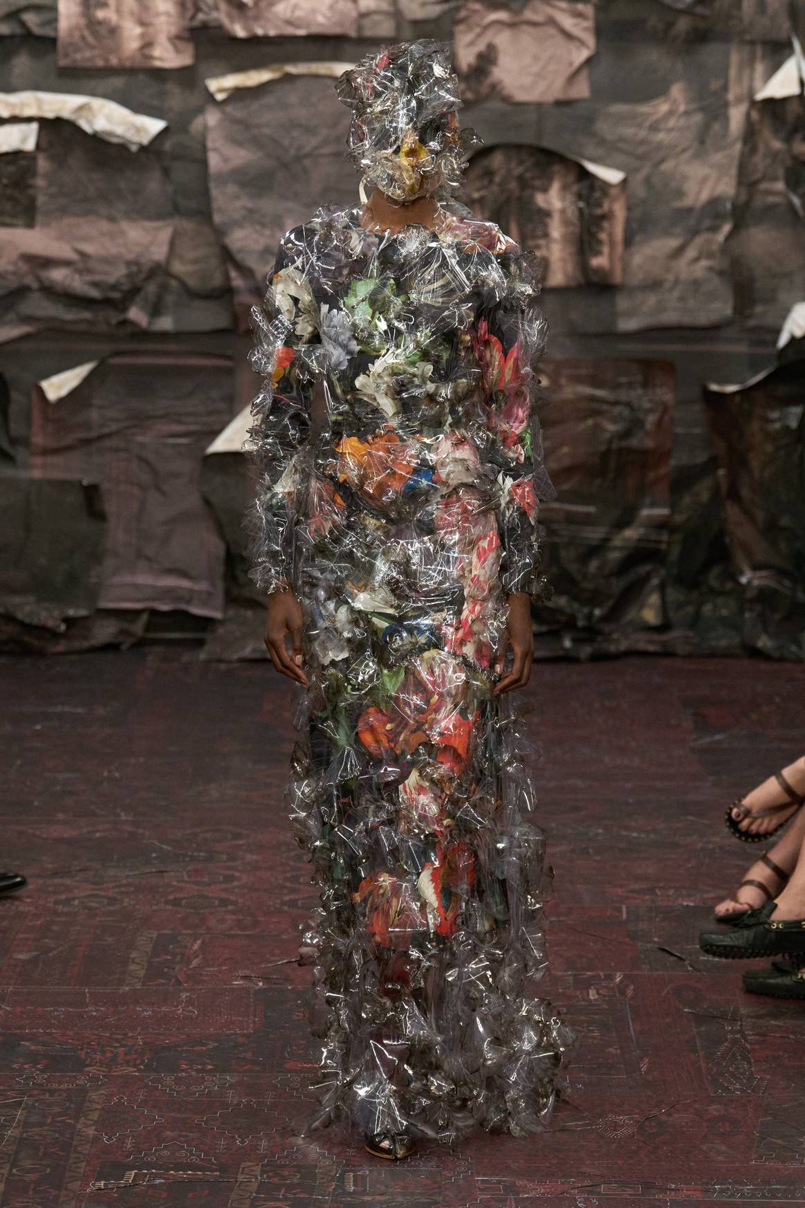 Look: a dress.