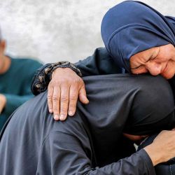 Women in mourning react during the funeral of the victims of the Night Israeli bombing at the Al-Shifa hospital in the city of Gaza. Photo by Omar al-Qattaa / AFP | Photo: AFP