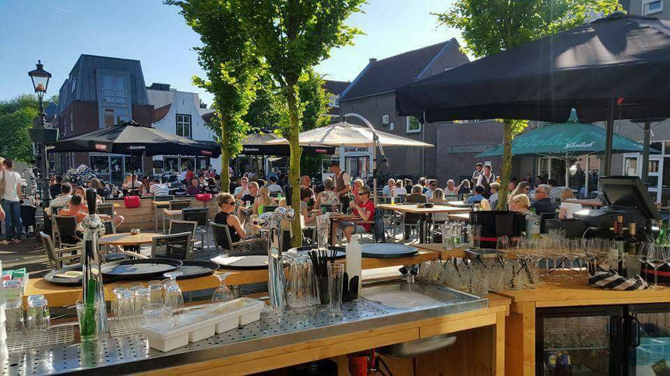 Class by Jofel Zoetermeer