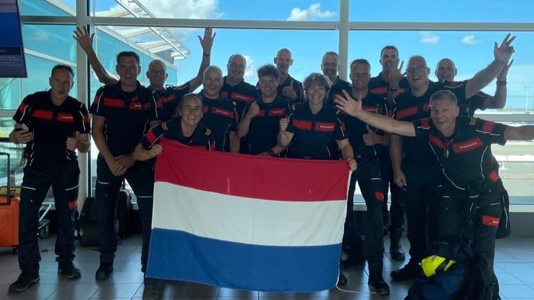 Rini and the rest of the corps just before departure at Schiphol Tuesday (own photo).
