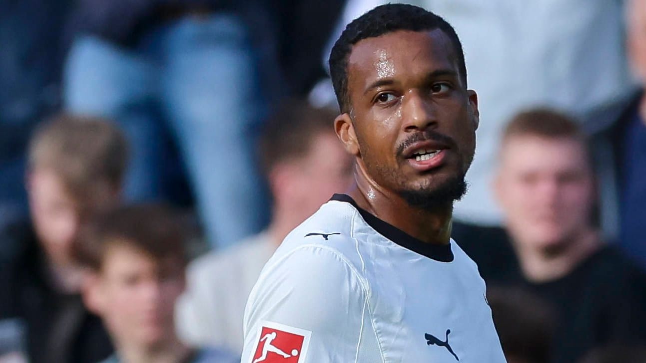 Alassane Pléa: The Frenchman apparently signs in Eindhoven. Alassane Pléa: The Frenchman apparently signs in Eindhoven.
