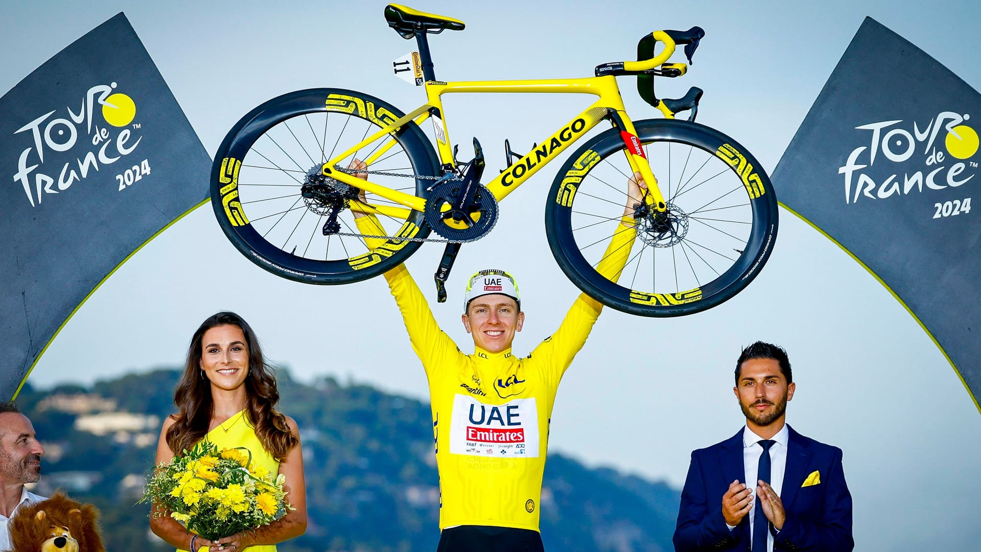Tadej Pogačar at the award ceremony of the Tour de France 2024 in Nice. The Slovenian wants to be up there again this year.