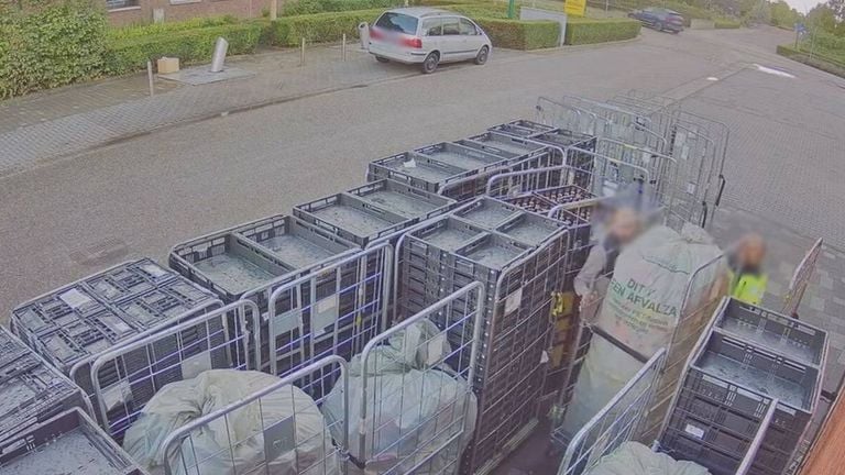 Image: camera supermarket.
