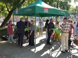 https://api.omroepbrabant.nl/img/f/$width$/$height$/0.5/0.5/bwvkawevchjvzc80nze3odc0lmpwz9zdj0ymde5lta3lta3jnn0ptiwmdetmdfumdfumdfumdfumdfumdfumdfumdfumdfumdfumdfumdfumdfumdfumdfumdfumdfumdfumdfumdfumdfumdfumdfumdfumdfumdfumdfumdfumdfumdfumdfumdfumdfumdfumdfumdfumdfumdfumdfumdfumdfumdfumed EwMCUzQTAwWiZzZT0yMDQwLTAxLTAxVDAwJTNBMDAlM0EwMFomc3I9YiZzcD1yJnNpZz12d3RqaGQ1RmtYclVNcXN2MGVxWmYlMkJaSllHdmtBcGxmbmhGaEhwSkZZVUklM0Q=