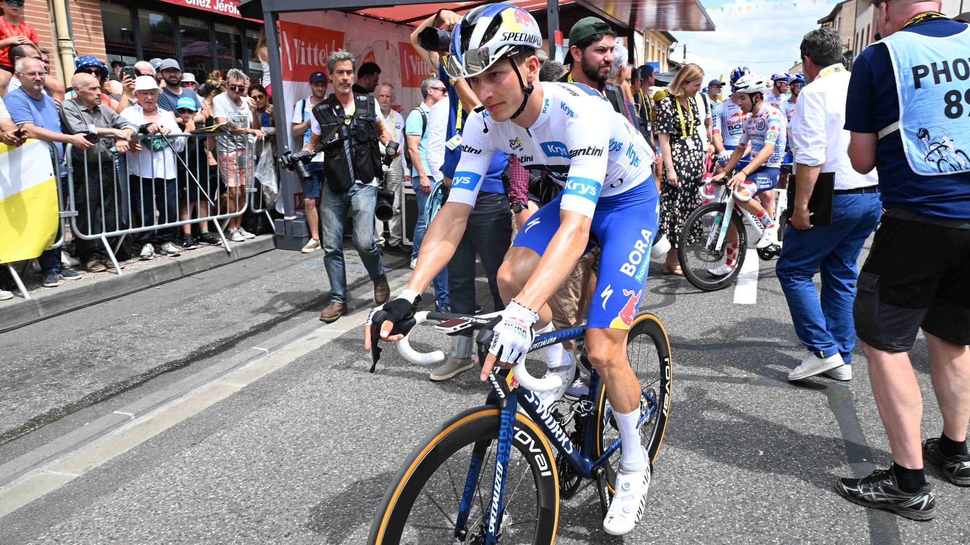 Florian Lipowitz on the 15th stage of the tour: The German continues to show strong performances.