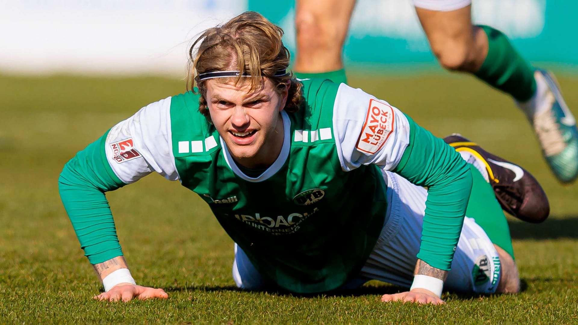 John Posselt on the ground: The former Lübeck striker left the club in the summer.