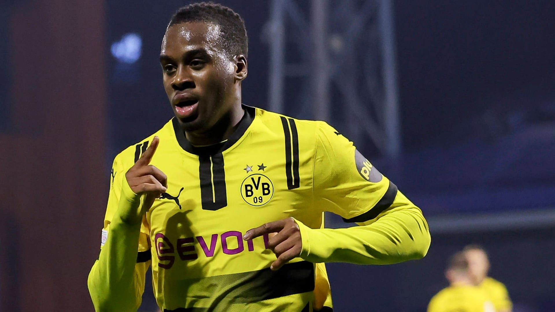 Jamie Gitten: The wing striker is likely to leave BVB. Jamie Gitten: The wing striker is likely to leave BVB.