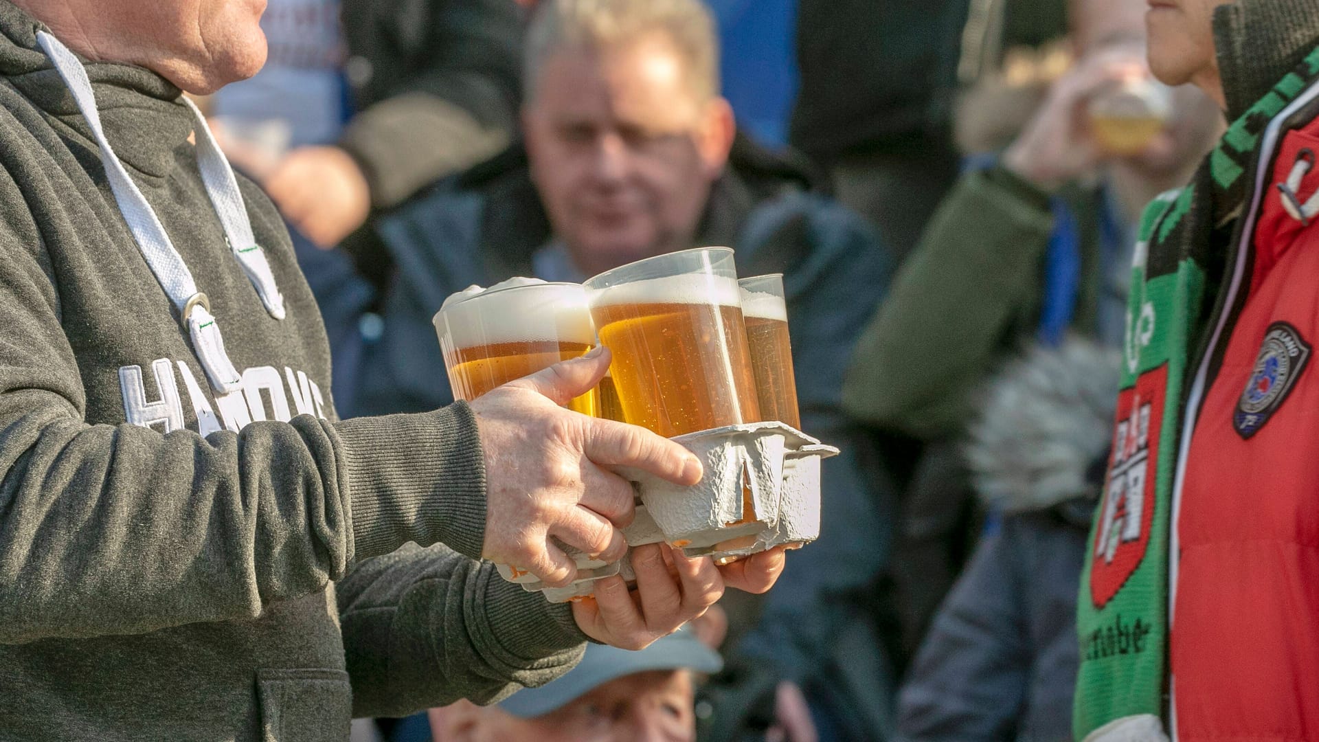 Beer in the Heinz-von-Heiden-Arena: The caterer has increased prices.