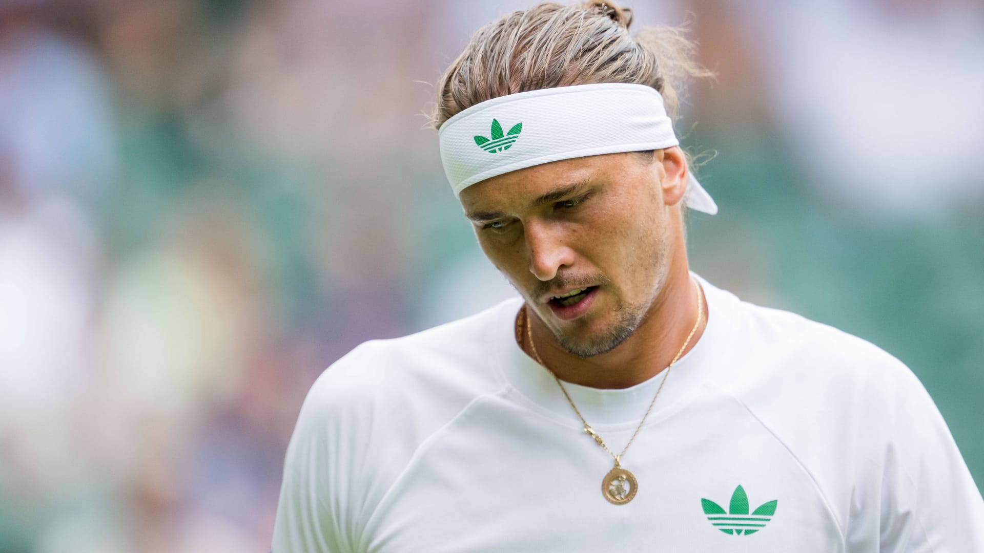 Visibly hit: Alexander Zverev in the match against Arthur Rinderknech.