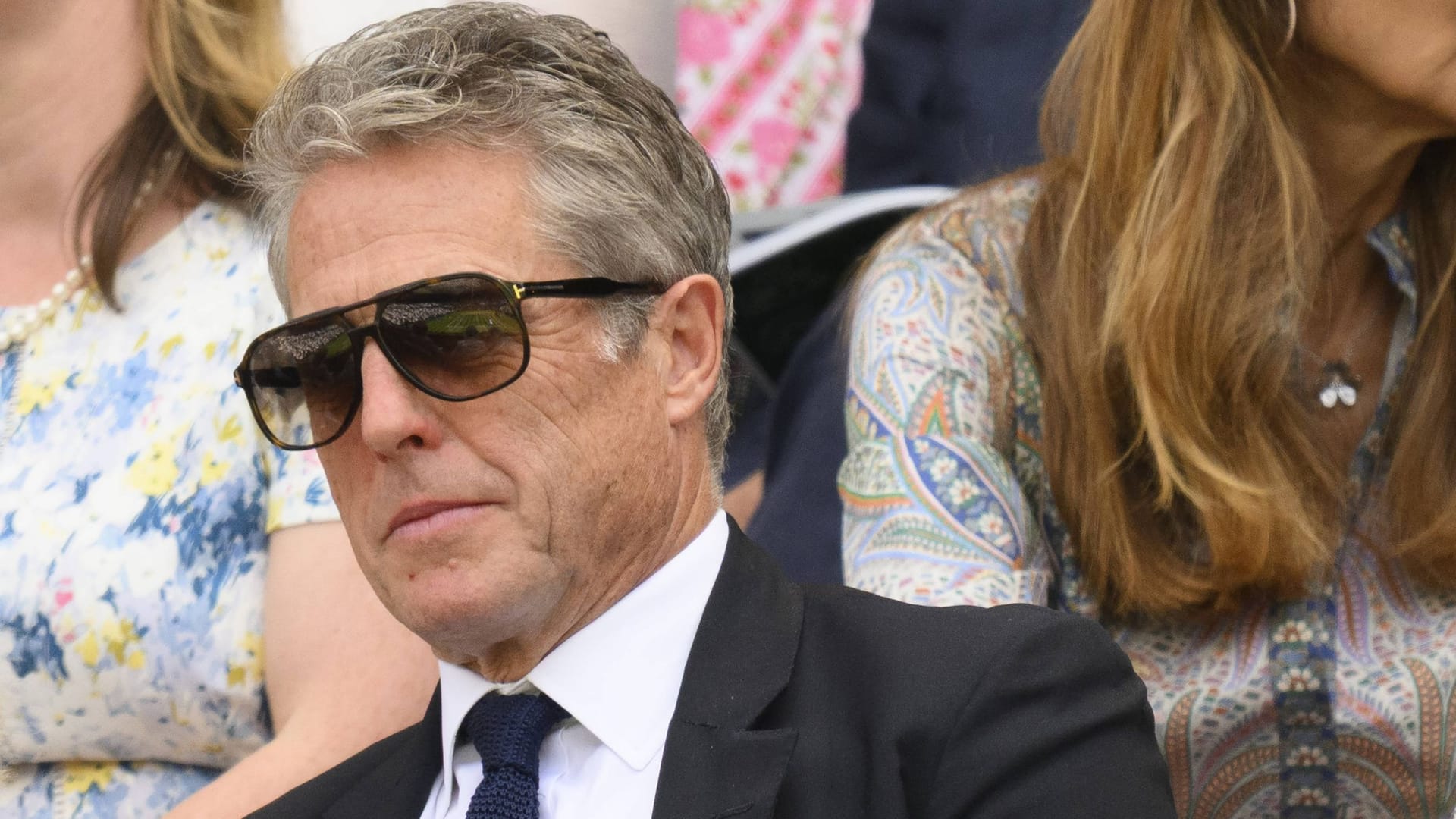 Stargast: Hugh Grant in the Royal Box on the Center Court of Wimbledon.