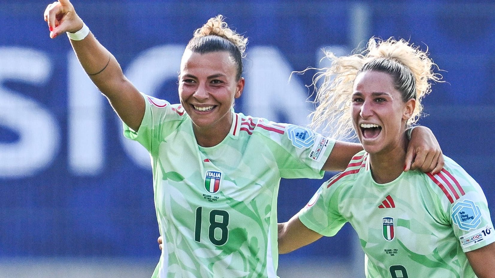Cheers among the Italians: There were the first three points of the tournament against Belgium. Cheers among the Italians: There were the first three points of the tournament against Belgium.