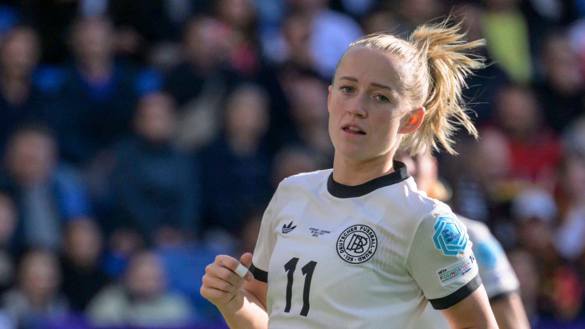 Lea Schüller: She plays at FC Bayern.