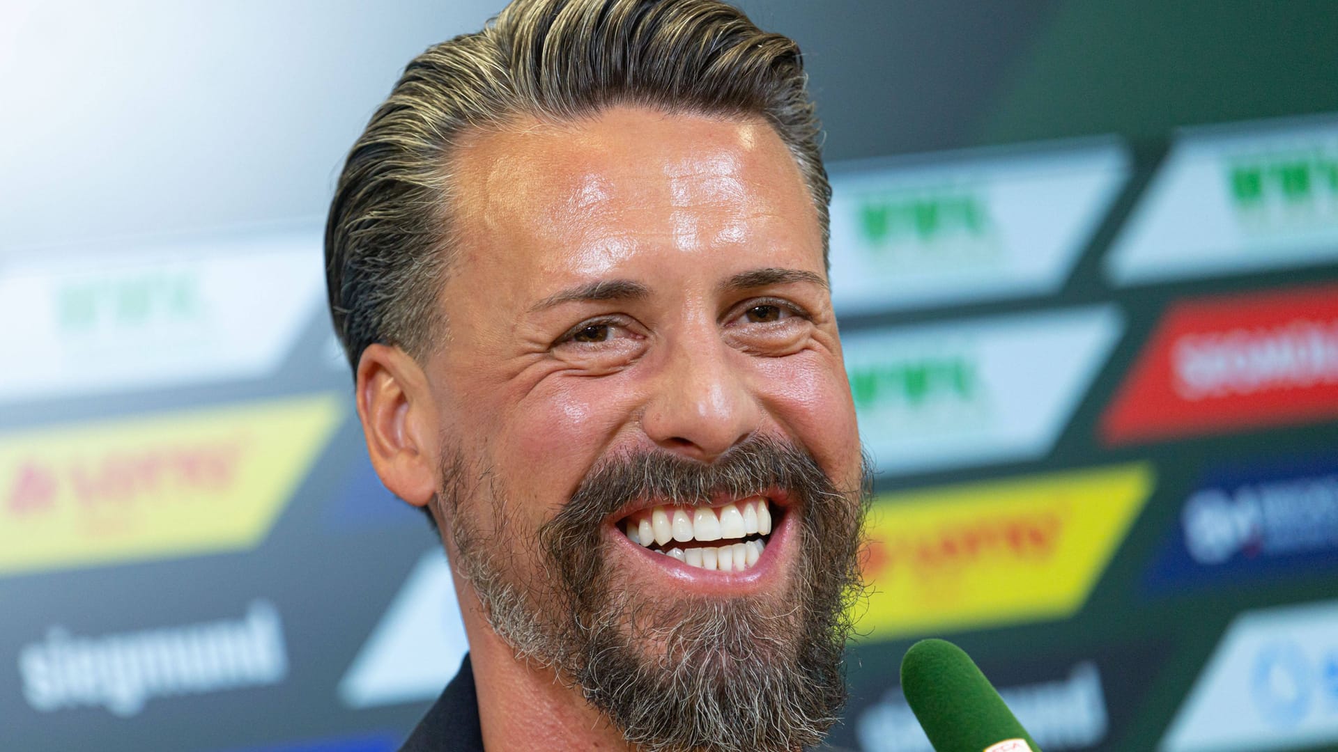 Full of anticipation for his first coaching job in the Bundesliga: Sandro Wagner.