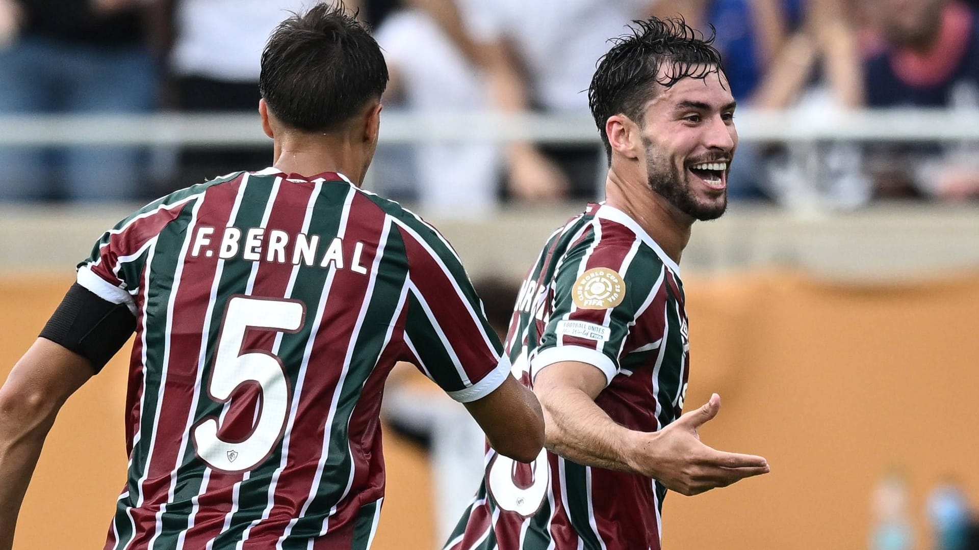 Martinelli (right) celebrates his goal to lead: Fluminense is the first semi-finalist of the club World Cup. Martinelli (right) celebrates his goal to lead: Fluminense is the first semi-finalist of the club World Cup.