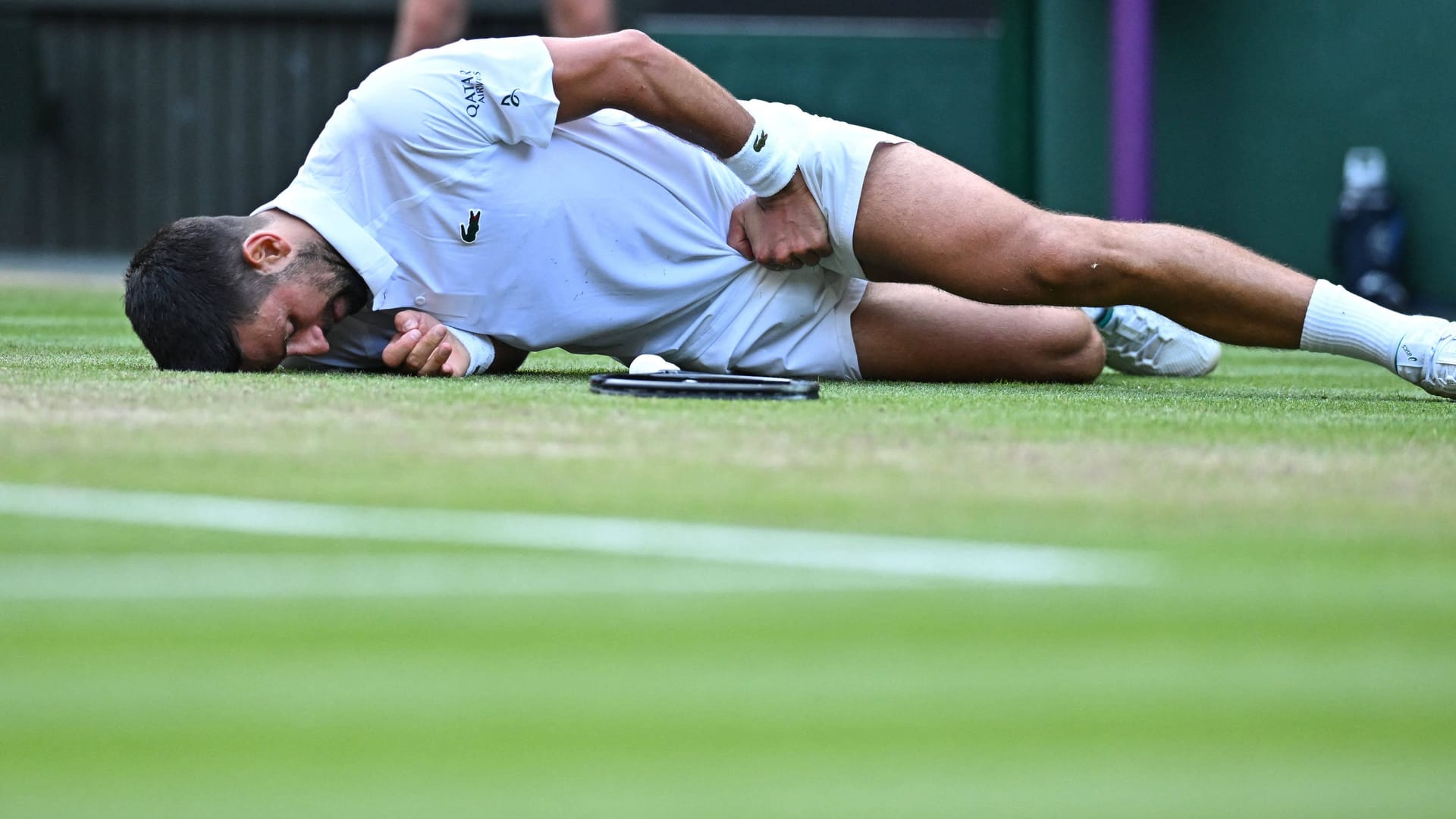 Novak Djokovic: He is the tennis player with the most Grand Slam victories.