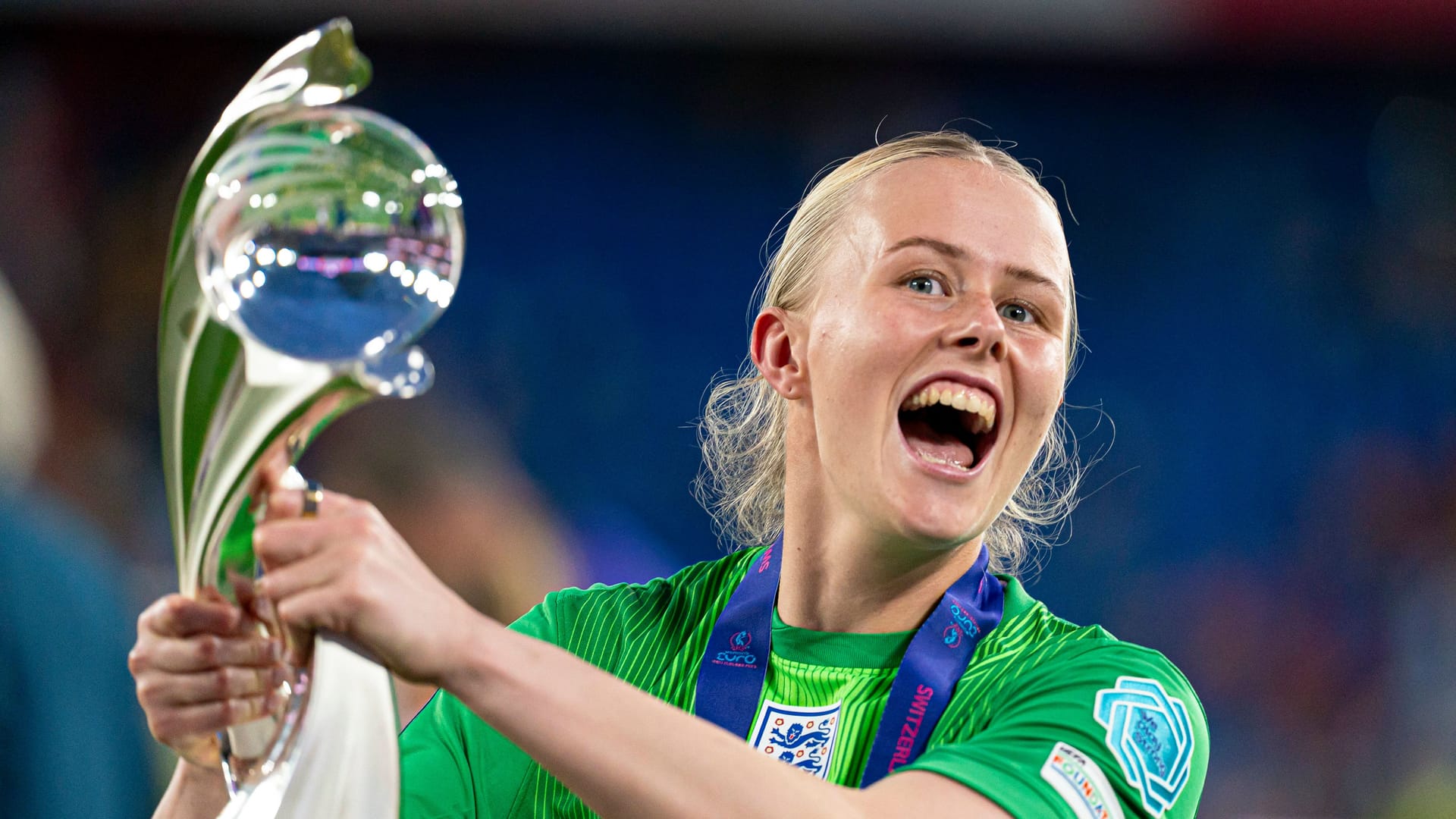 Hannah Hampton: She has been playing for Chelsea FC since 2023.