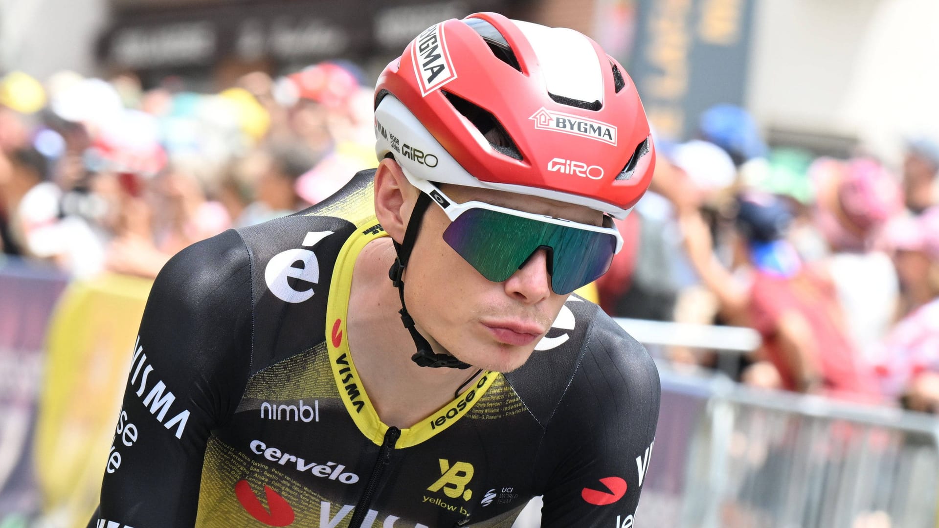 Jonas Vingegaard: He fell on the entrance to the finish.
