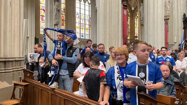 Enthusiastic supporters (photo: René van Hoof)