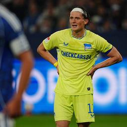 Hertha captain Fabian Reese is frustrated after the defeat against Schalke 04. (Photo: Imago / Defodi Images)