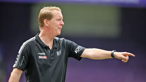 Osnabrück's trainer Timo Schultz