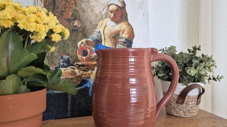The end result of Nieks Replica of the jug of the 'Milkmaid' (photo: Niek de Bruijn)
