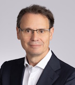 Your expert in the online seminar
