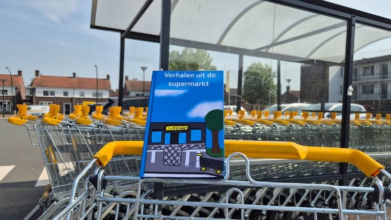 In 'Stories from the supermarket' Monique shares her experiences as a supermarket employee (photo: Niek de Bruijn).