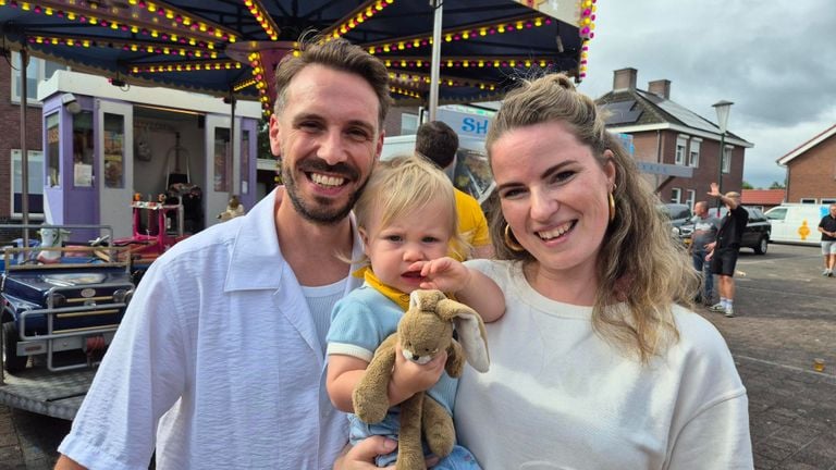 For Simone and her family, the fair feels like a village festival (photo: Collin Beijk).