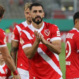 After the successful DFB Cup game against Hanover, the players of Energie Cottbus would like to thank the fans for their support. Source: Imago Images/Jan Huebner
