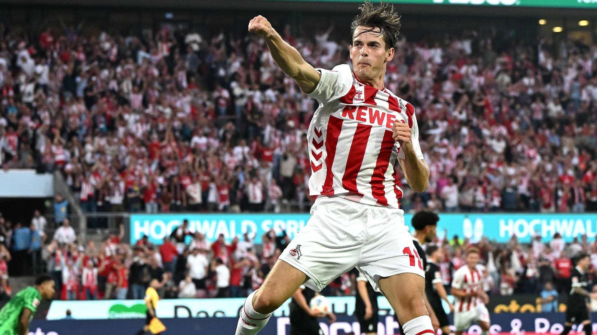 Fortunately: Cologne's Kaminski celebrates its lead.