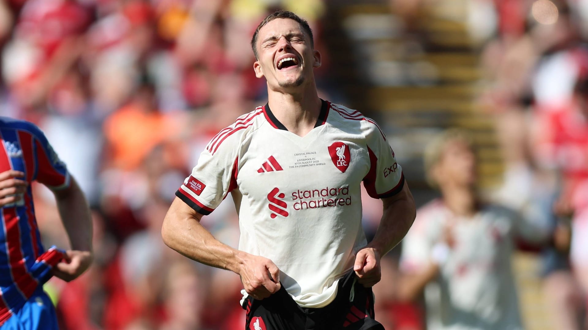 Exchange game against Crystal Palace: Florian Wirtz desperately in the Community Shield.