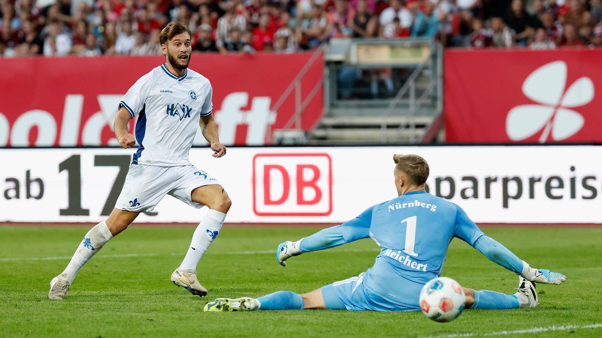 Match winner: Killian Corredor (left) hits the 1-0 victory in Nuremberg.