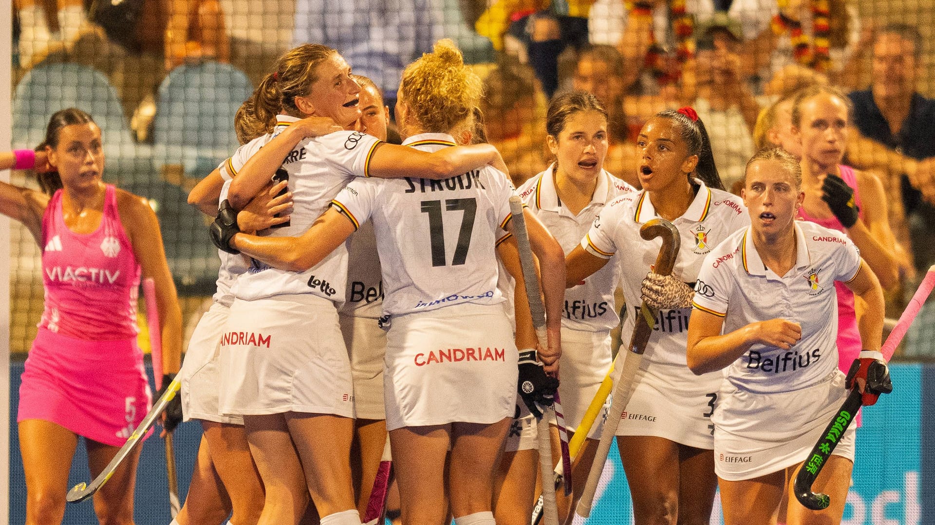 The German hockey women are in the final on Sunday.