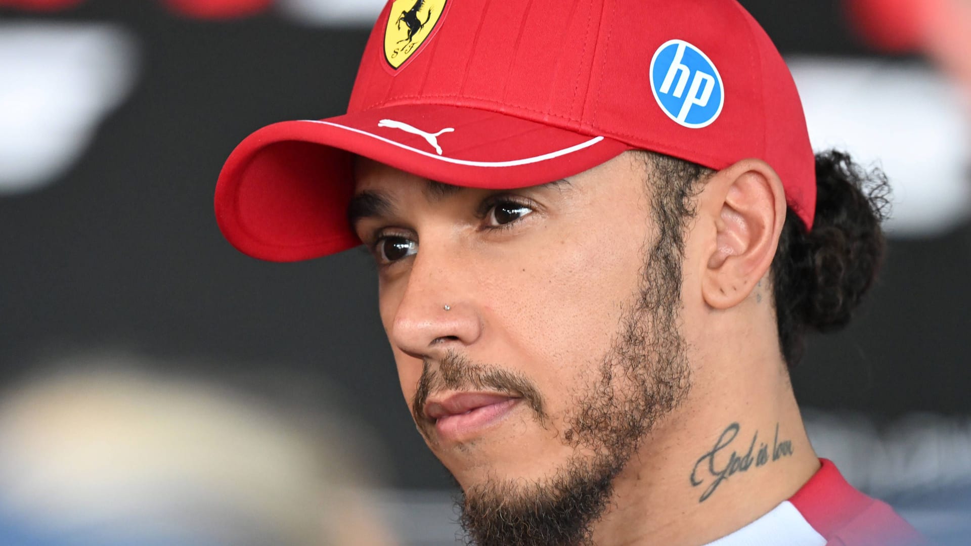 Thoughtful: For Lewis Hamilton, Ferrari does not work at all in the first year. Thoughtful: For Lewis Hamilton, Ferrari does not work at all in the first year.