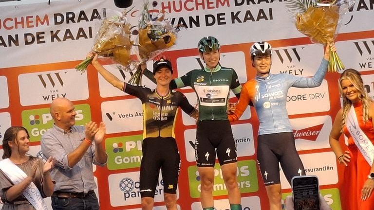 The stage of Turn in De Kaai, with Marianne Vos second. (Photo: Leon Voskamp)