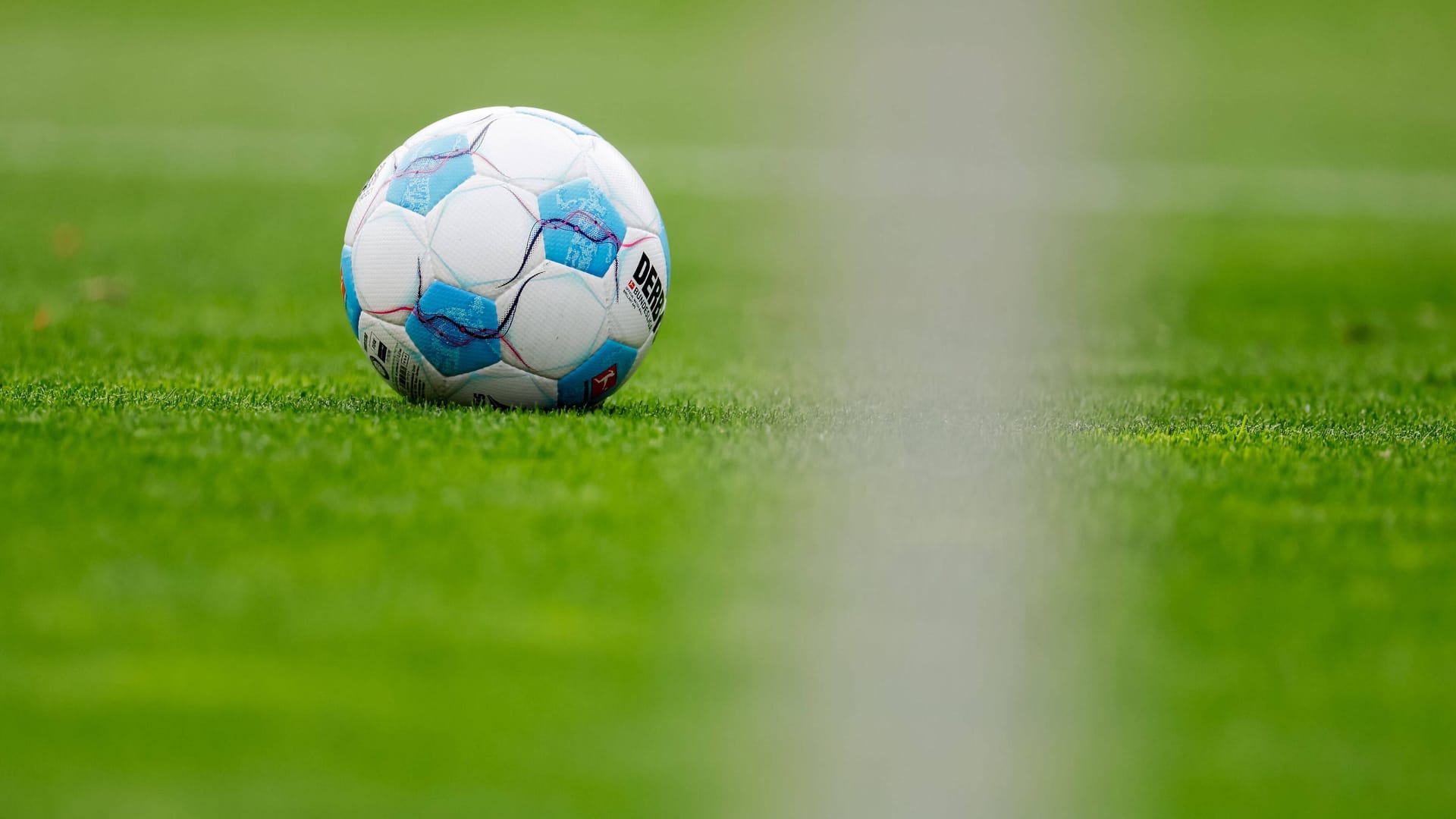 Football field (symbol image): A young Scottish player experienced bad hostility.