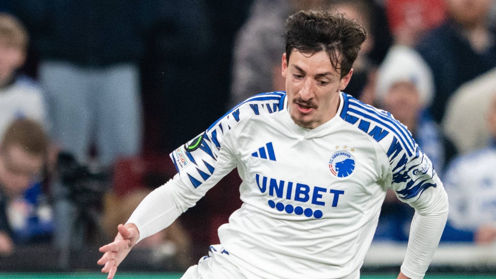 Giorgi Gocholeishvili on the ball (archive picture): The right -back comes to HSV on a rental basis for a season.