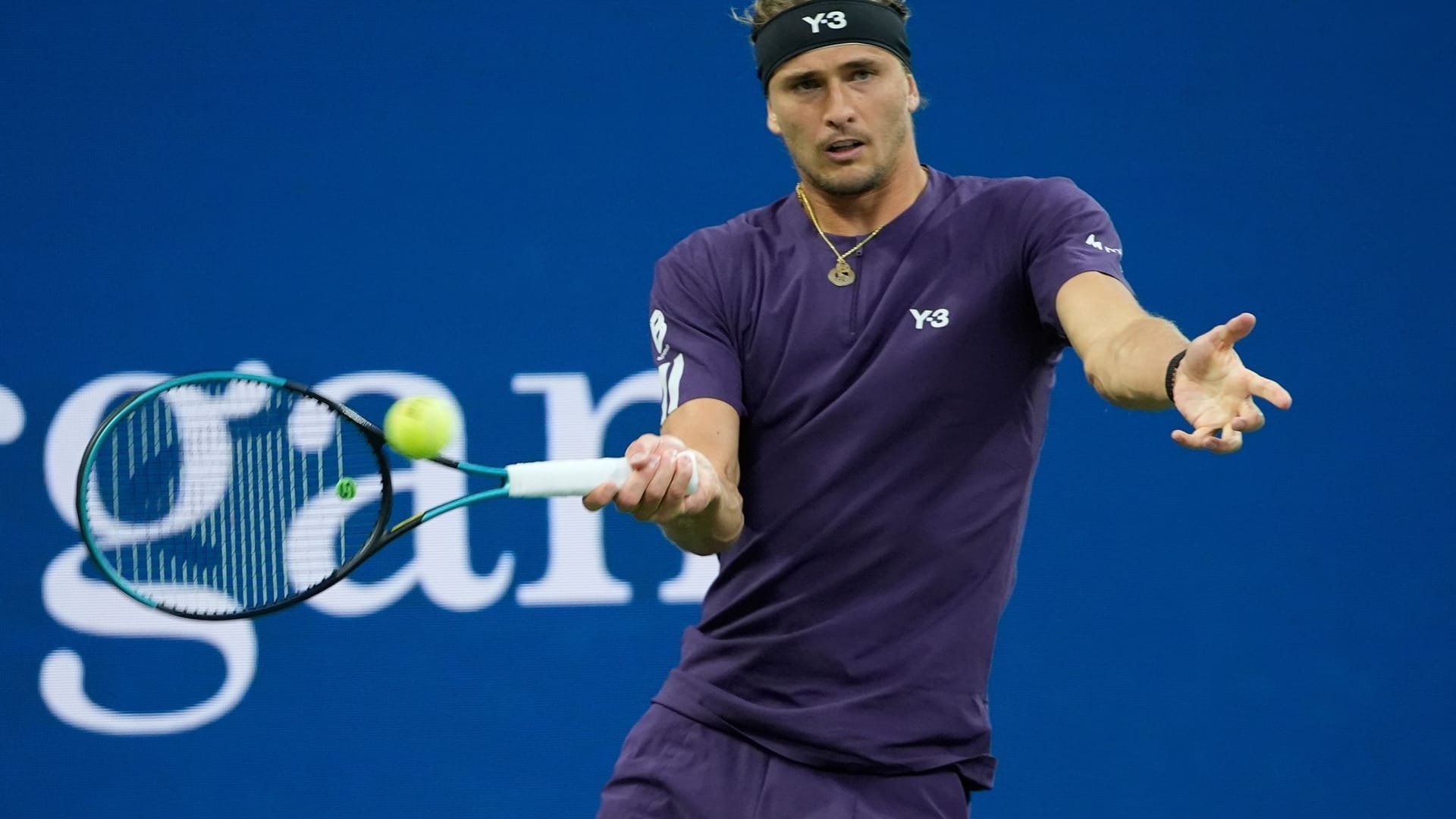 Alexander Zeverev beats the ball in the third round of the US Open.