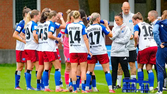 Trainer Liese Brancao (right) with the HSV women