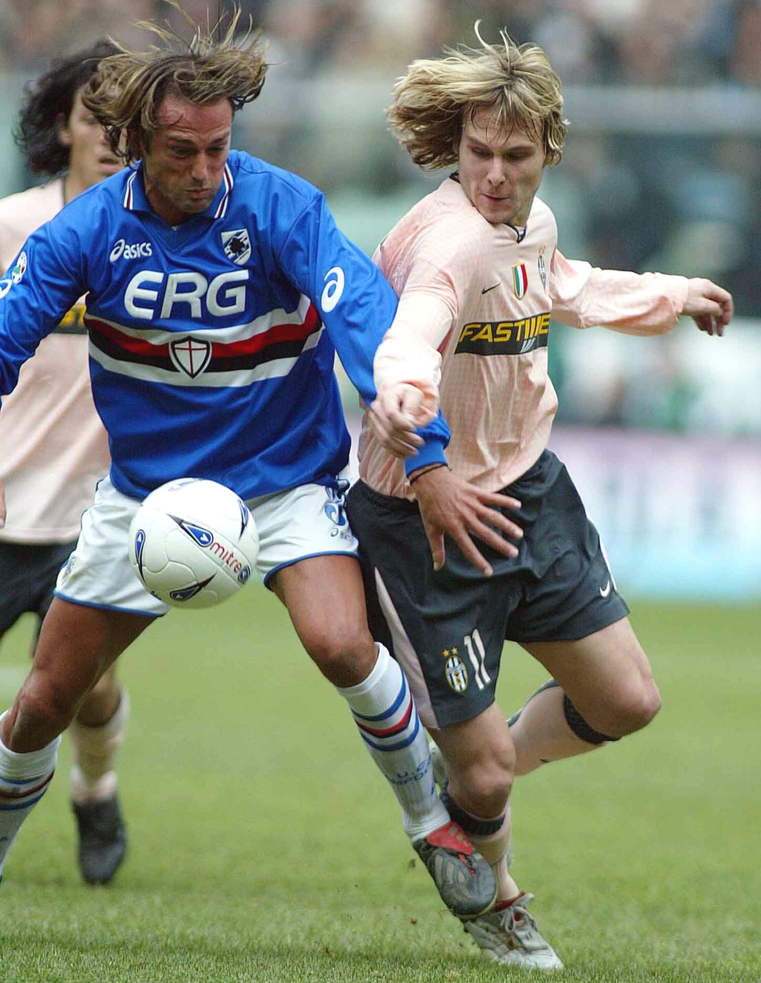20040111 - SPR - Genoa - Football: Sampdoria - Juventus Nedved and Bettarini in action during the Sampdoria -juventus match, played today in Genoa.   Luca Zennaro / ANSA / KLD