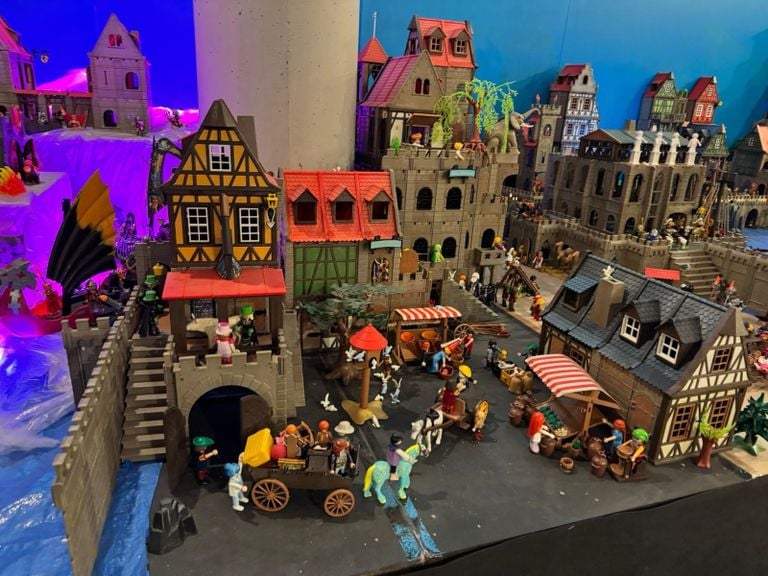A part of a diorama that is broken down (photo: Patric van Boven Kaarsmaker).