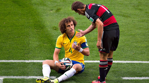David Luiz in the Seleção jersey, here at 1: 7 in the 2014 World Cup final against Germany David Luiz in the Seleção jersey, here at 1: 7 in the 2014 World Cup final against Germany