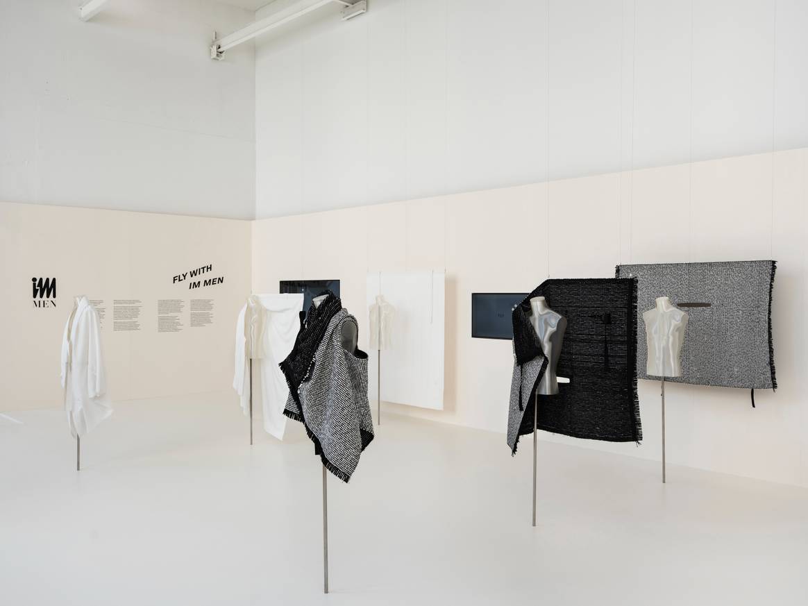 'Fly with in the Men' exhibition with Andreas Murkudis