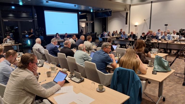 The extra municipal meeting on Thursday evening in Roosendaal