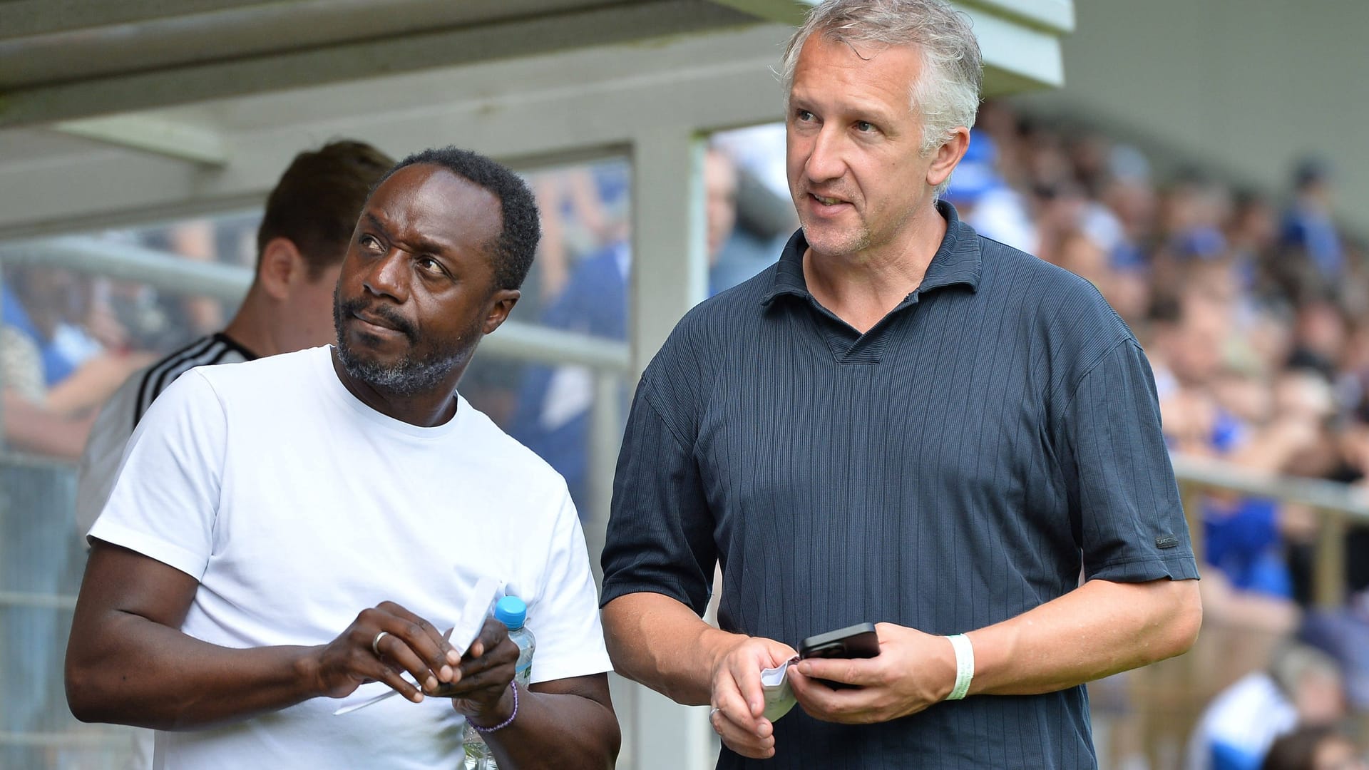 Ben Manga (left) next to Frank Baumann: The squad planner has been in the club since summer 2024.