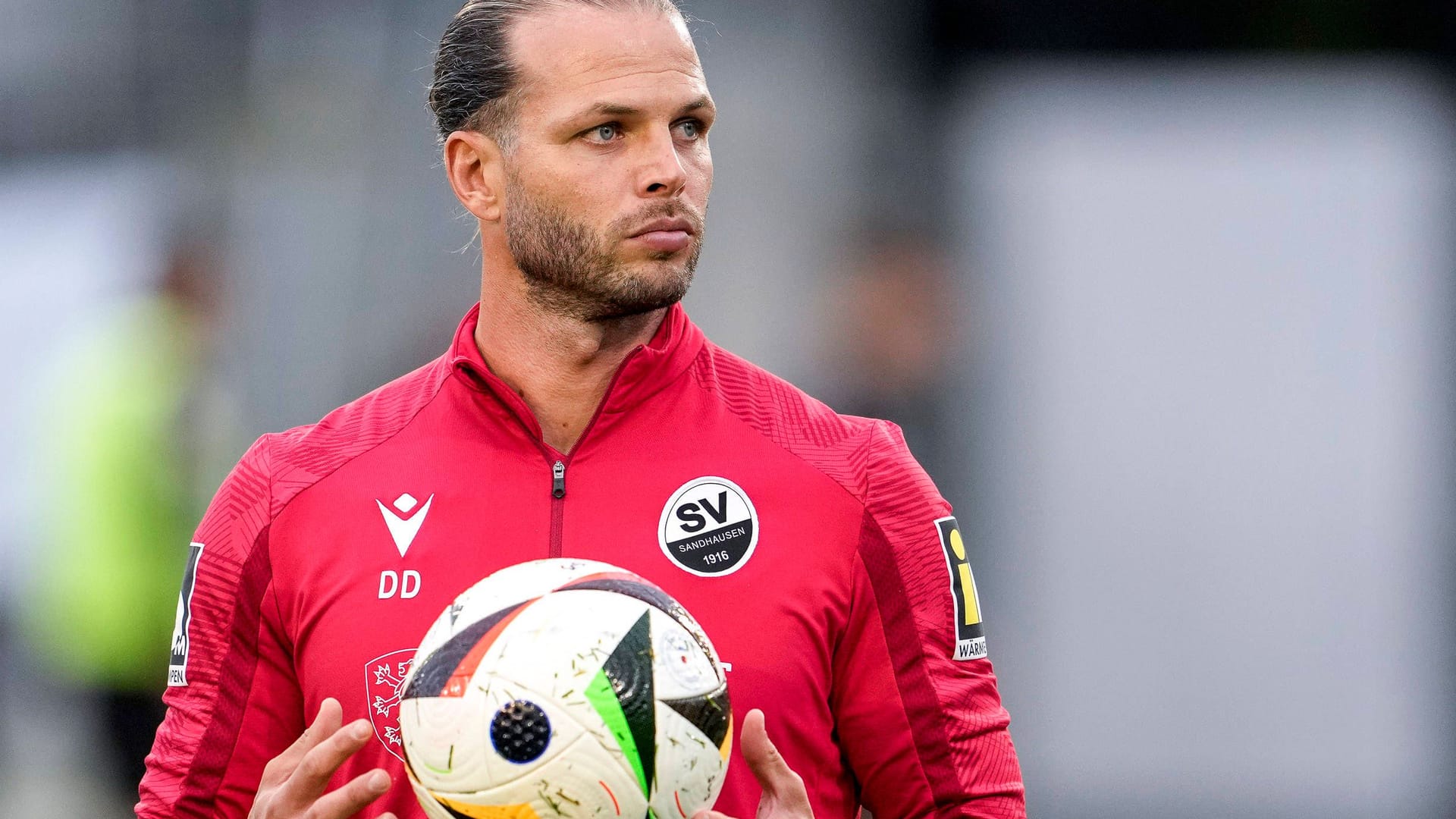 Dennis Diekmeier: He is an assistant coach in Sandhausen.
